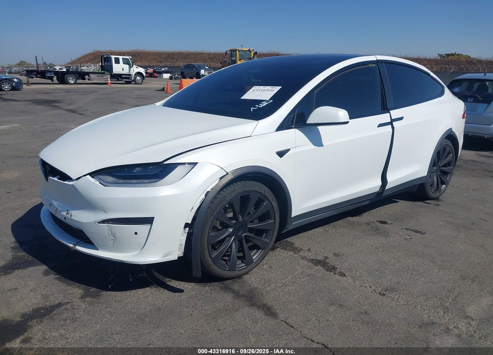 2022 TESLA MODEL X PLAID TRI MOTOR ALL-WHEEL DRIVE VIN: 7SAXCBE68NF329619