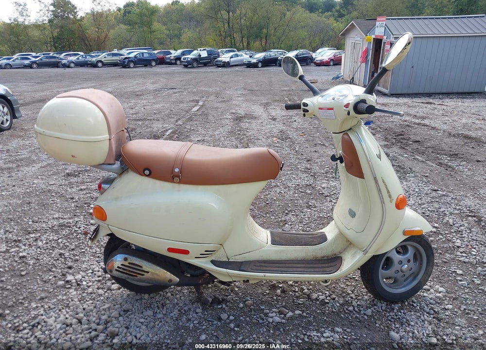 2004 VESPA M198F VIN: ZAPM198F345010783