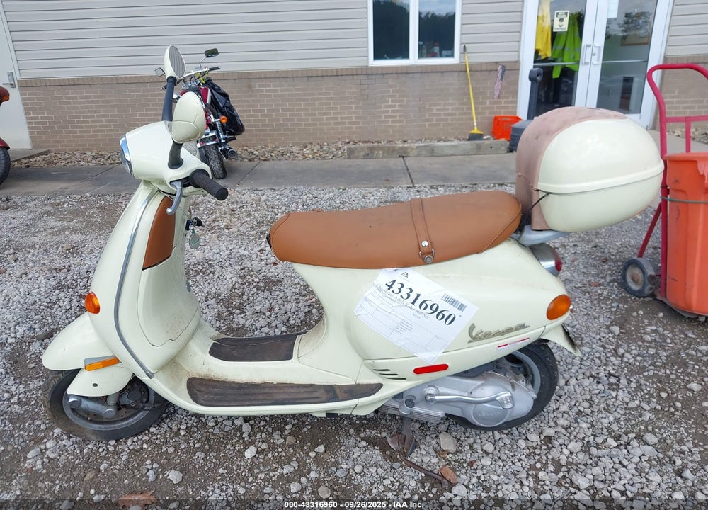 2004 VESPA M198F VIN: ZAPM198F345010783