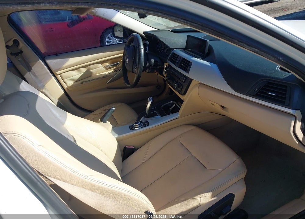 2013 BMW 3 SERIES VIN: WBA3A5G52DNP24674