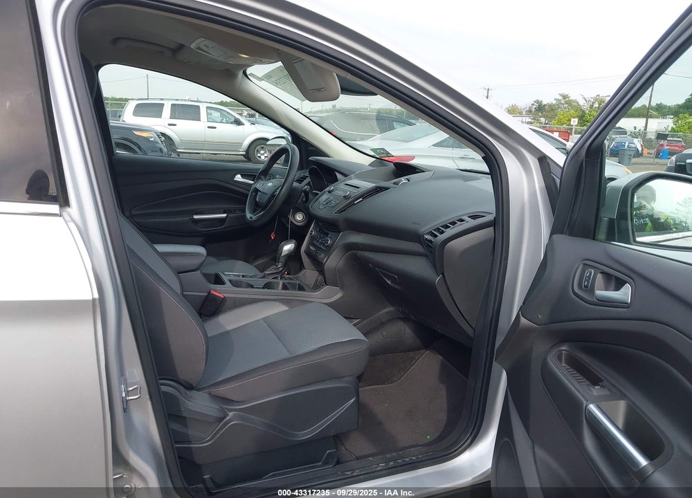 2018 FORD ESCAPE SE VIN: 1FMCU9GD9JUA72822