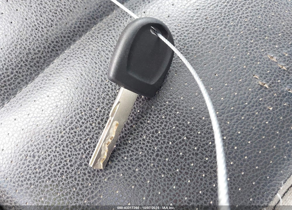 2012 VOLKSWAGEN TIGUAN VIN: WVGBV7AX3CW597270