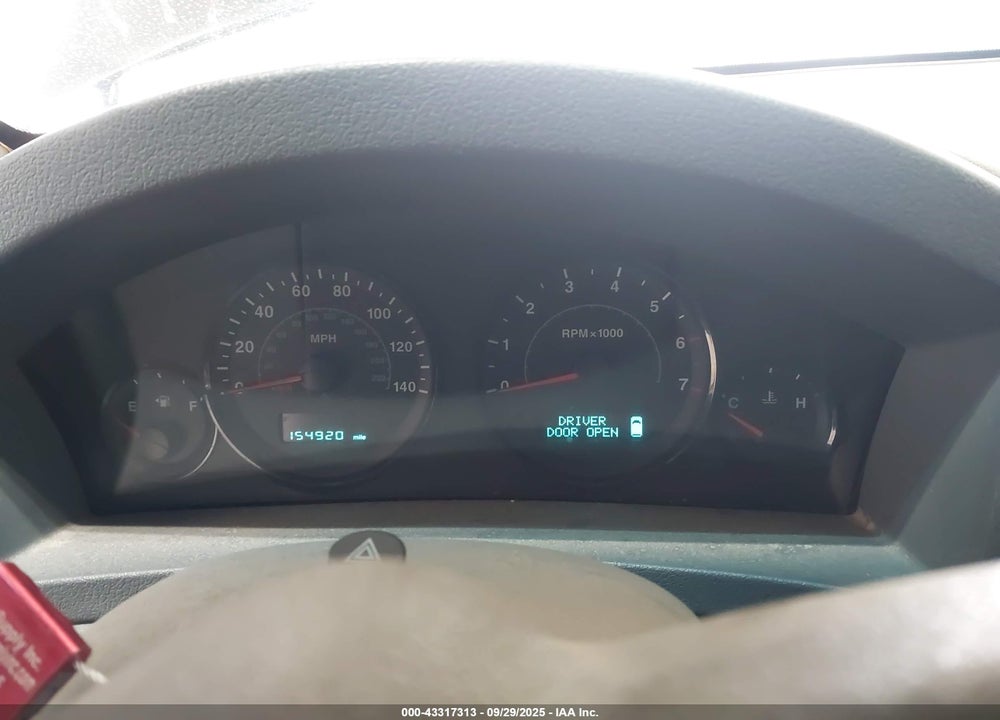 2005 JEEP GRAND CHEROKEE LAREDO VIN: 1J4GR48KX5C721993