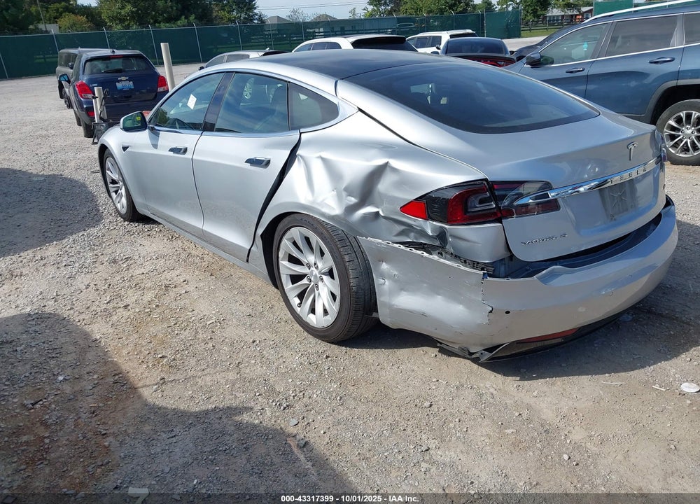 2017 TESLA MODEL S VIN: 5YJSA1E2XHF232236