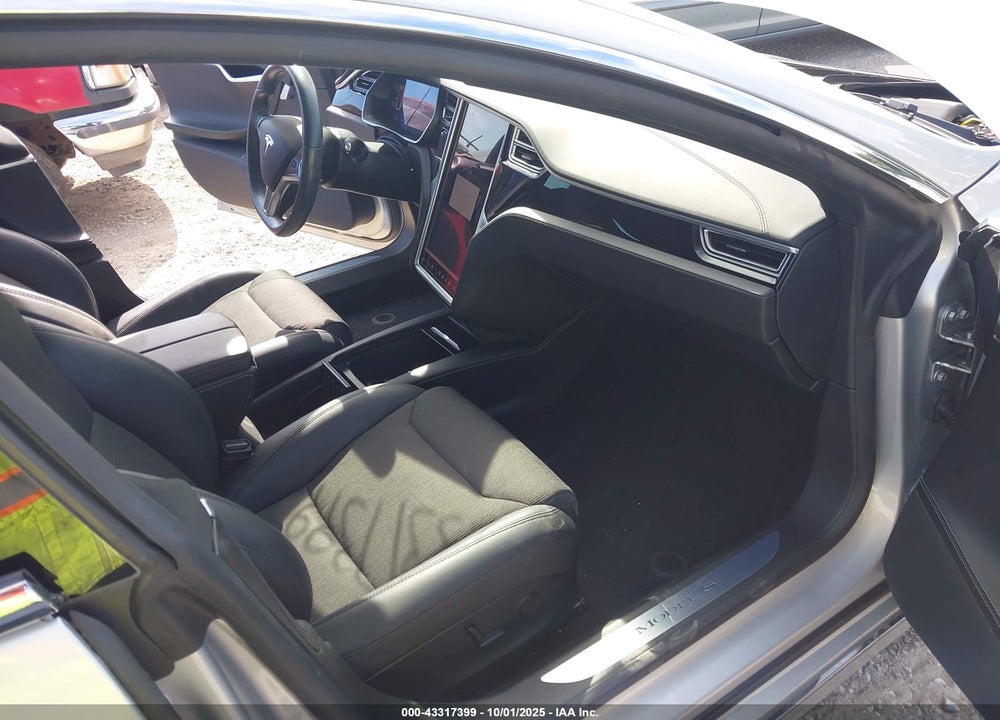 2017 TESLA MODEL S VIN: 5YJSA1E2XHF232236