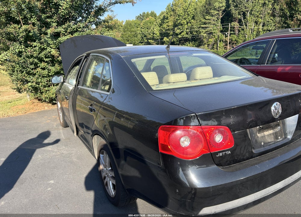 2007 VOLKSWAGEN JETTA VIN: 3VWEF71K77M074162