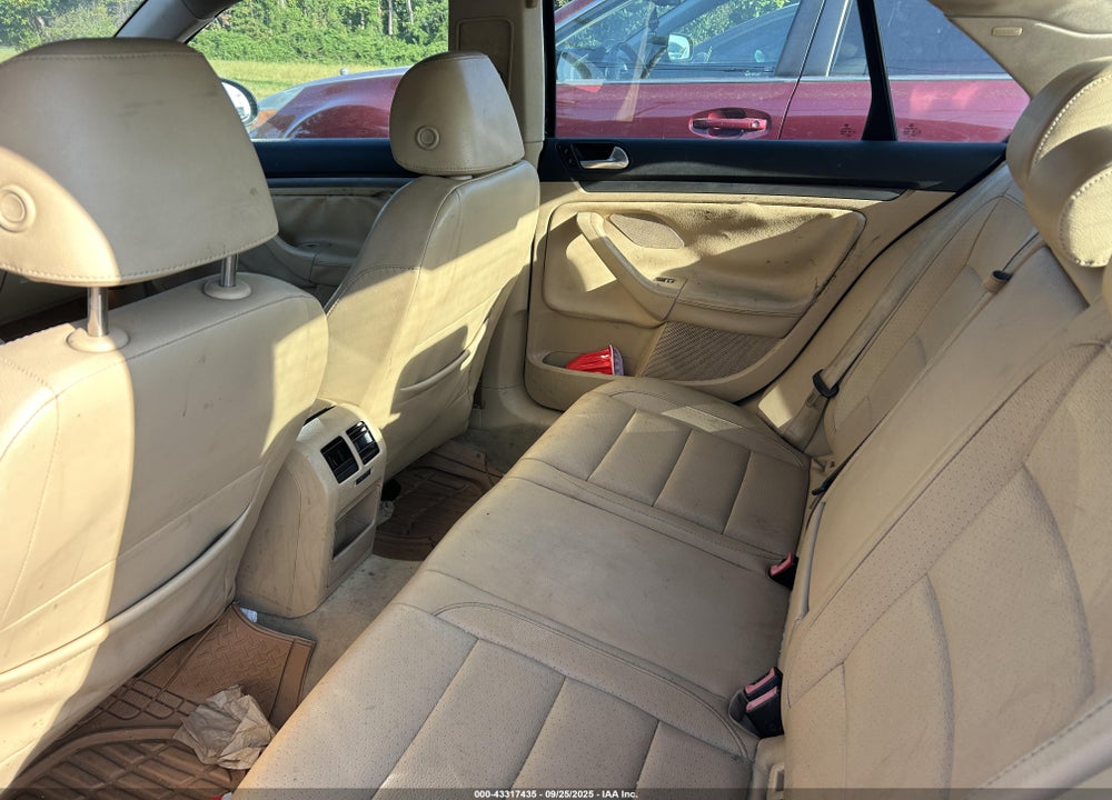 2007 VOLKSWAGEN JETTA VIN: 3VWEF71K77M074162