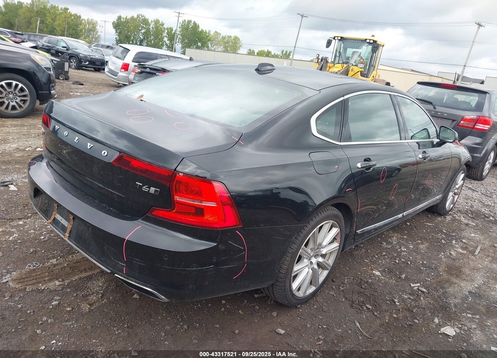 2018 VOLVO S90 VIN: LVY992MLXJP007522