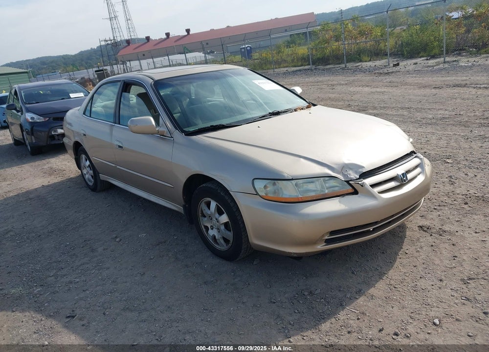 2002 HONDA ACCORD 2.3 EX/2.3 SE VIN: 1HGCG66832A142897