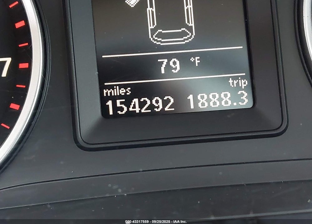 2011 VOLKSWAGEN TIGUAN VIN: WVGBV7AX4BW509471