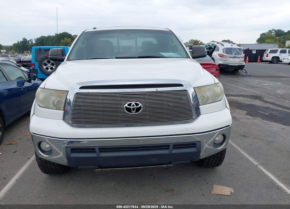2011 TOYOTA TUNDRA GRADE 4.6L V8 VIN: 5TFRM5F13BX032315