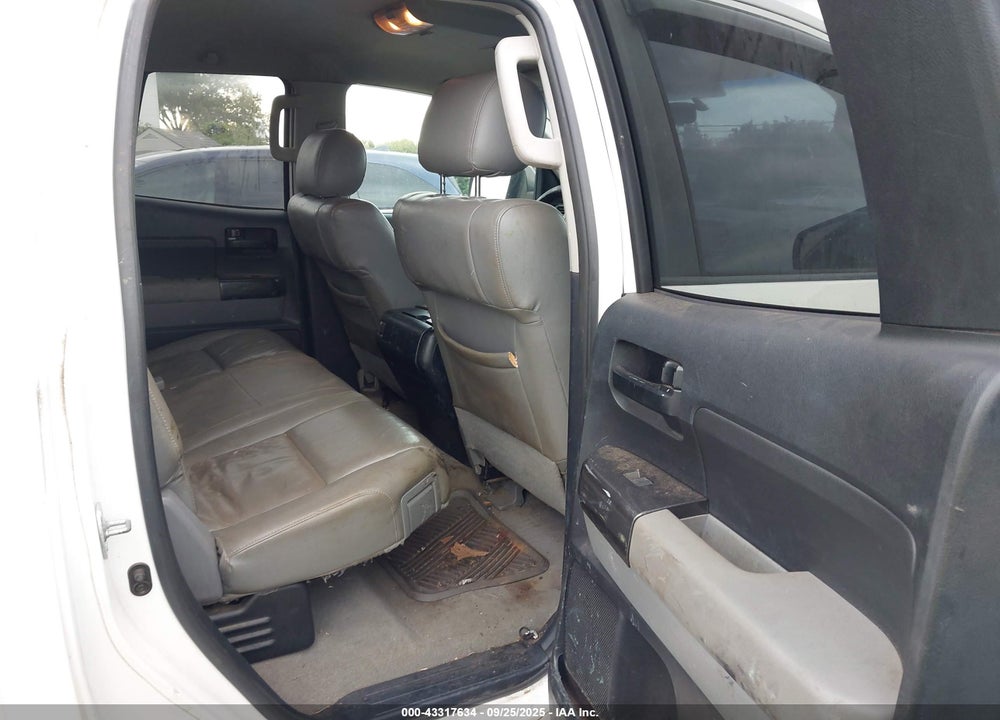 2011 TOYOTA TUNDRA GRADE 4.6L V8 VIN: 5TFRM5F13BX032315