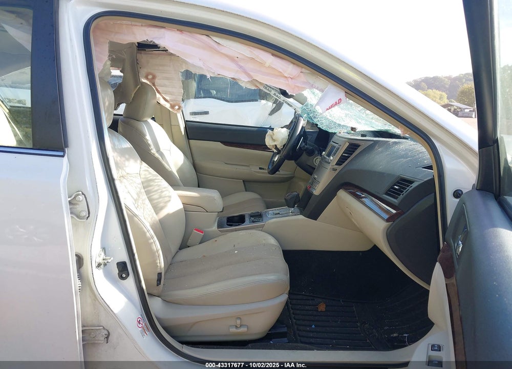 2014 SUBARU LEGACY 2.5I LIMITED VIN: 4S3BMBL61E3033135
