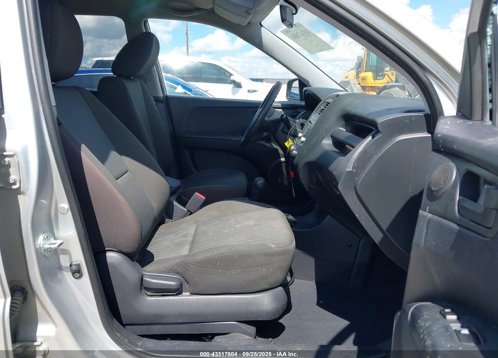 2009 KIA SPORTAGE VIN: KNDJF724597564808