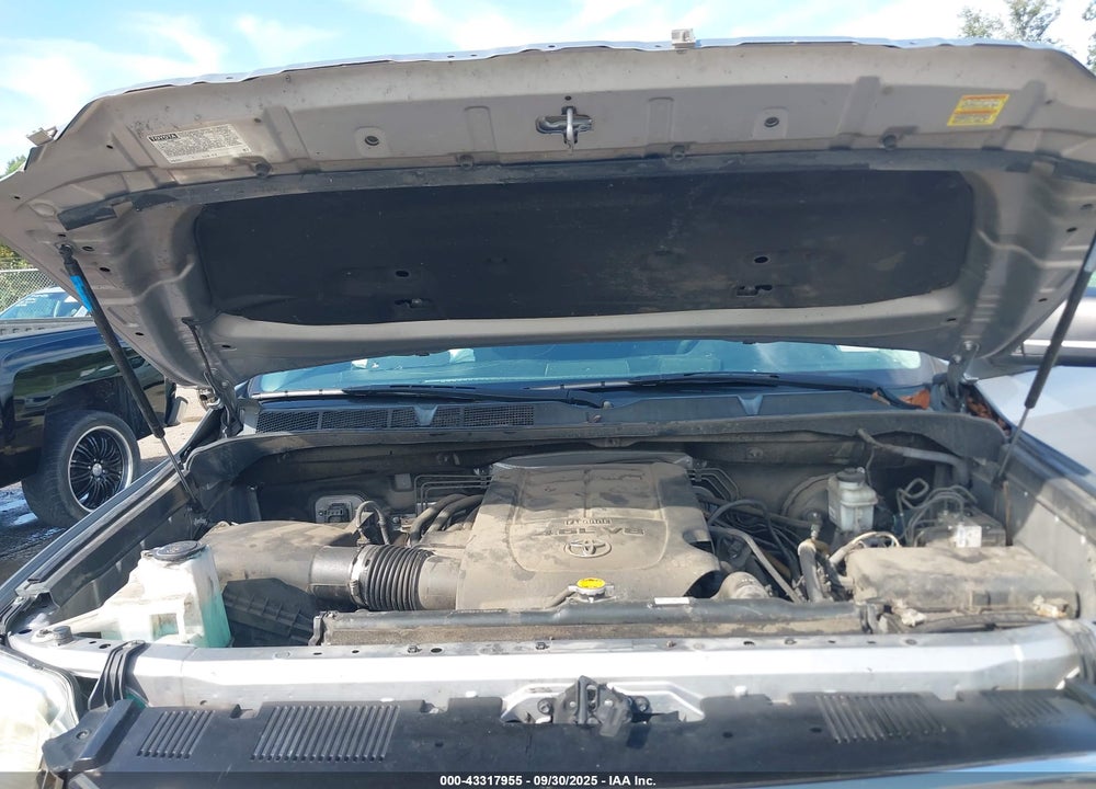 2017 TOYOTA TUNDRA SR5 4.6L V8 VIN: 5TFRM5F14HX111808