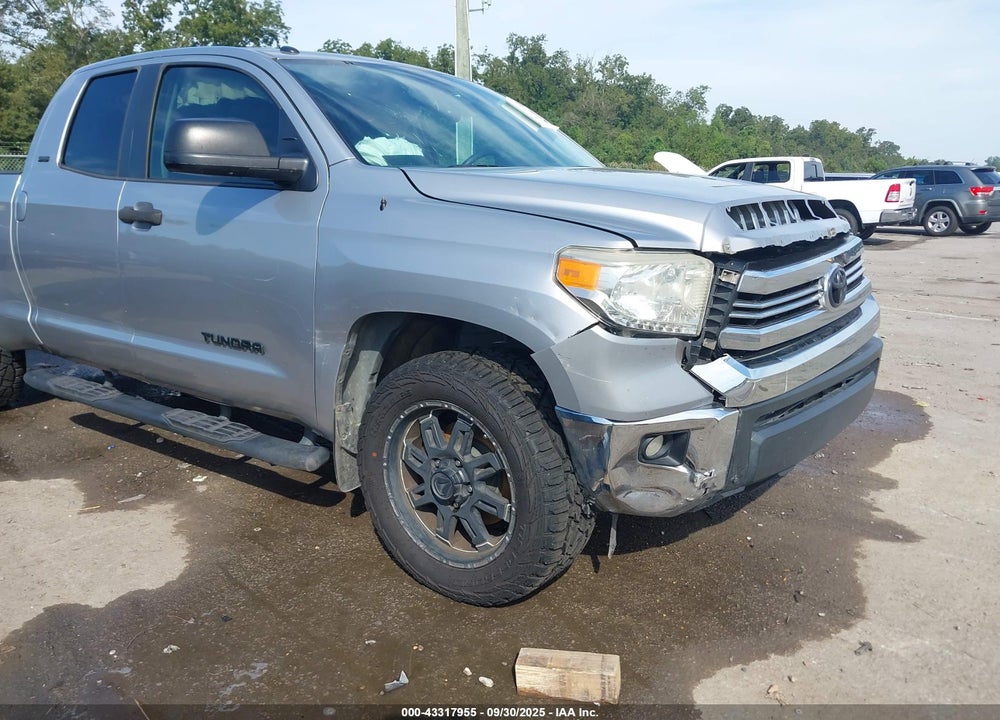 2017 TOYOTA TUNDRA SR5 4.6L V8 VIN: 5TFRM5F14HX111808