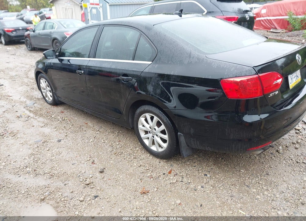 2013 VOLKSWAGEN JETTA VIN: 3VWDX7AJXDM366979