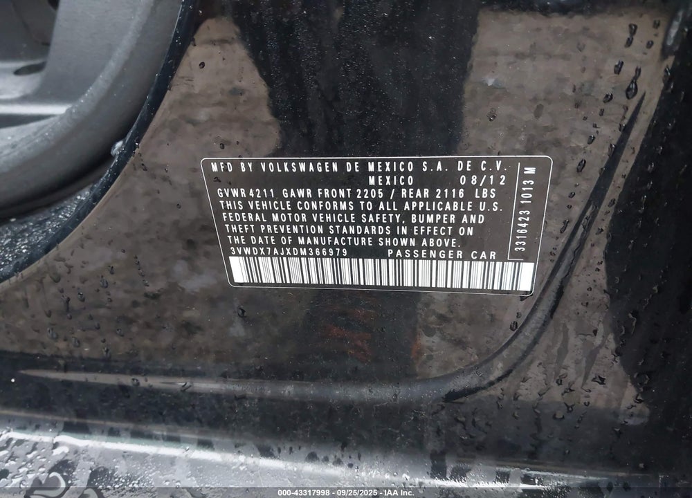 2013 VOLKSWAGEN JETTA VIN: 3VWDX7AJXDM366979