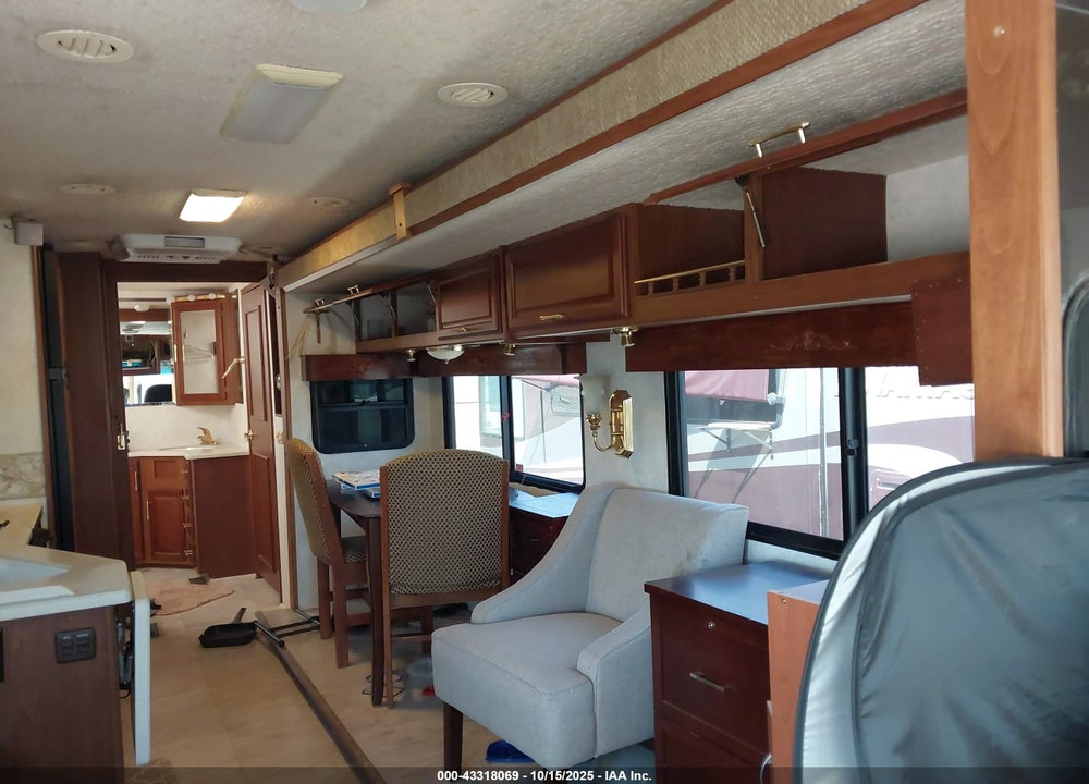 2004 FREIGHTLINER CHASSIS X LINE MOTOR HOME VIN: 4UZAAHDC54CM91850