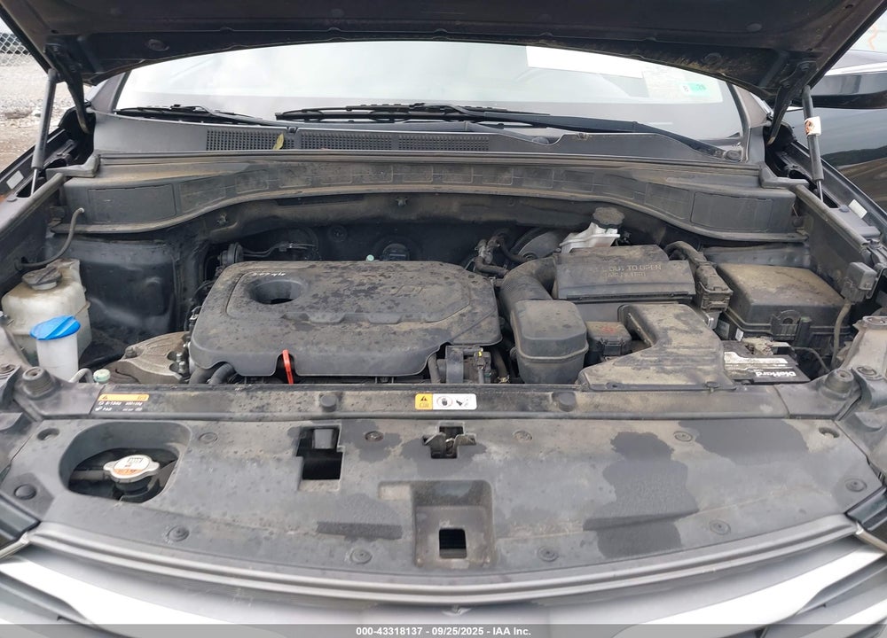 2017 HYUNDAI SANTA FE VIN: 5XYZU3LB7HG400914