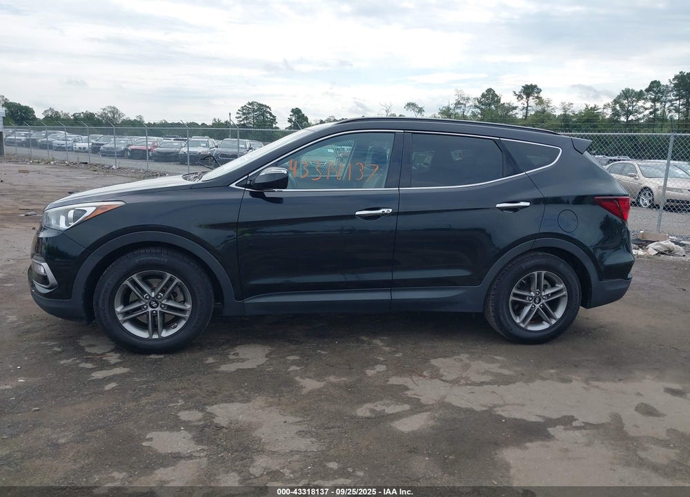 2017 HYUNDAI SANTA FE VIN: 5XYZU3LB7HG400914