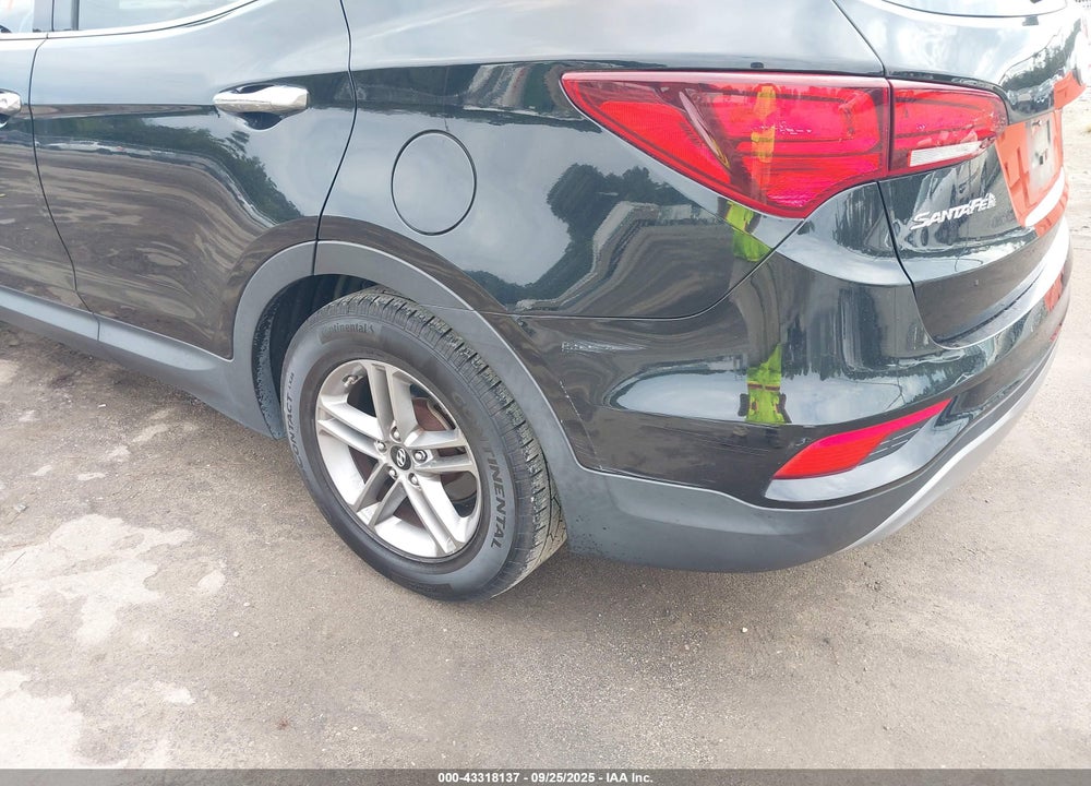 2017 HYUNDAI SANTA FE VIN: 5XYZU3LB7HG400914