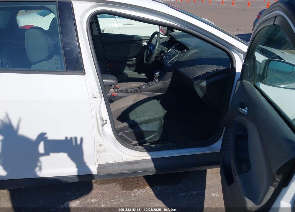 2014 FORD FOCUS VIN: 1FADP3F29EL367854