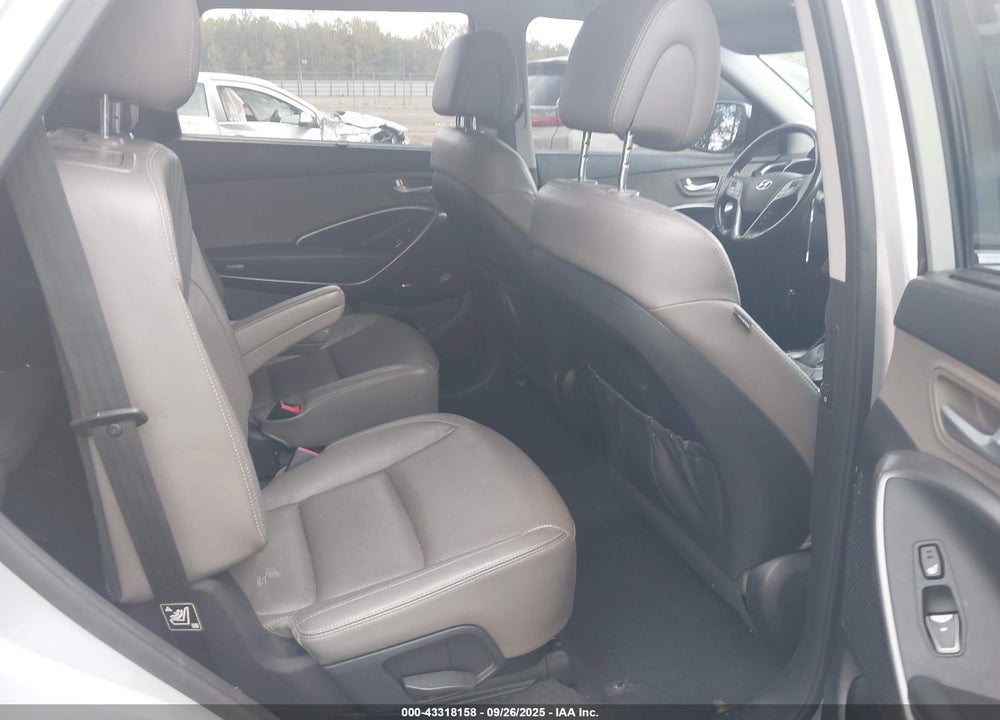 2016 HYUNDAI SANTA FE VIN: KM8SRDHF8GU133084