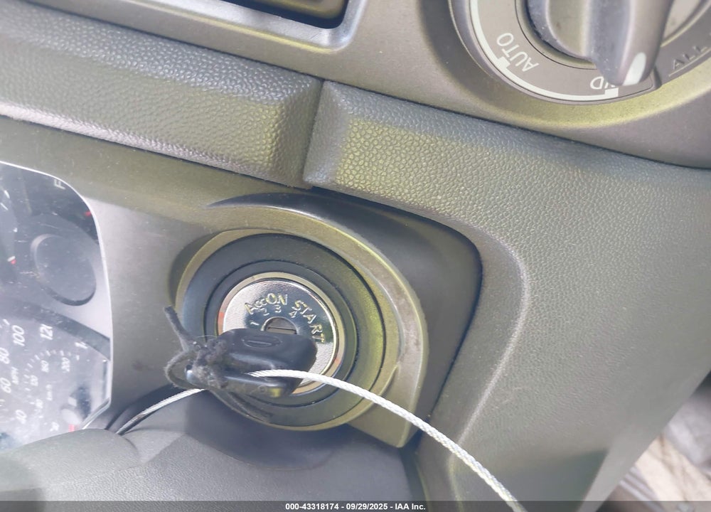 2005 NISSAN ARMADA SE VIN: 5N1AA08B85N704864