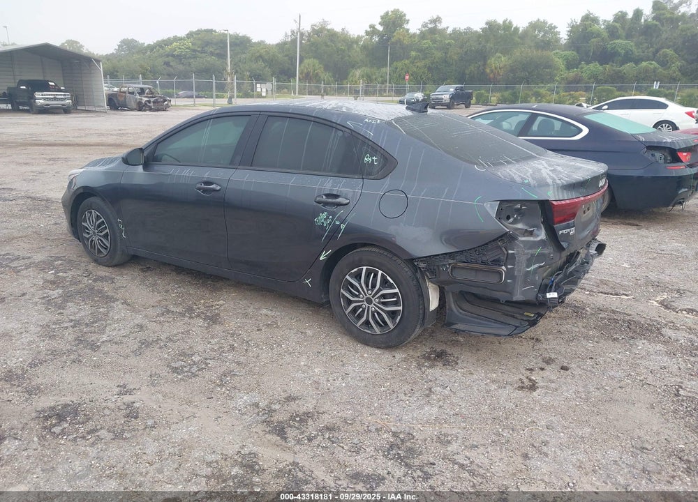 2022 KIA FORTE FE VIN: 3KPF24AD3NE481177