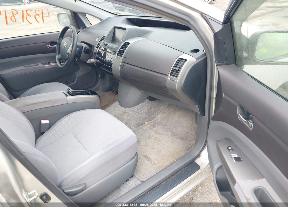 2005 TOYOTA PRIUS VIN: JTDKB20UX57057578