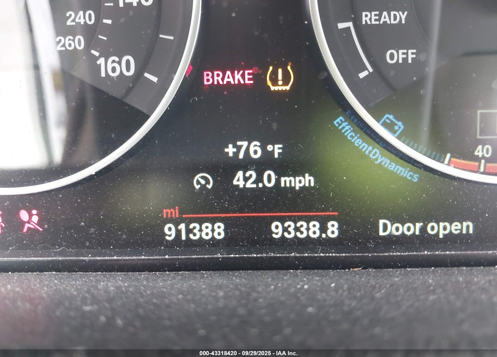 2017 BMW 3 SERIES VIN: WBA8E5G30HNU42435