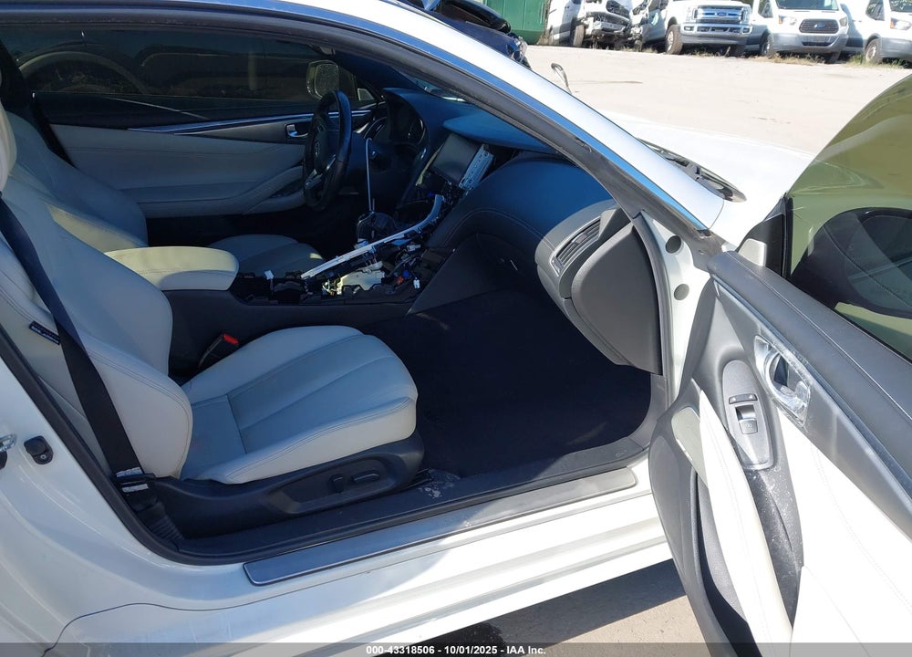 2017 INFINITI Q60 2.0T PREMIUM VIN: JN1CV7EL5HM320710
