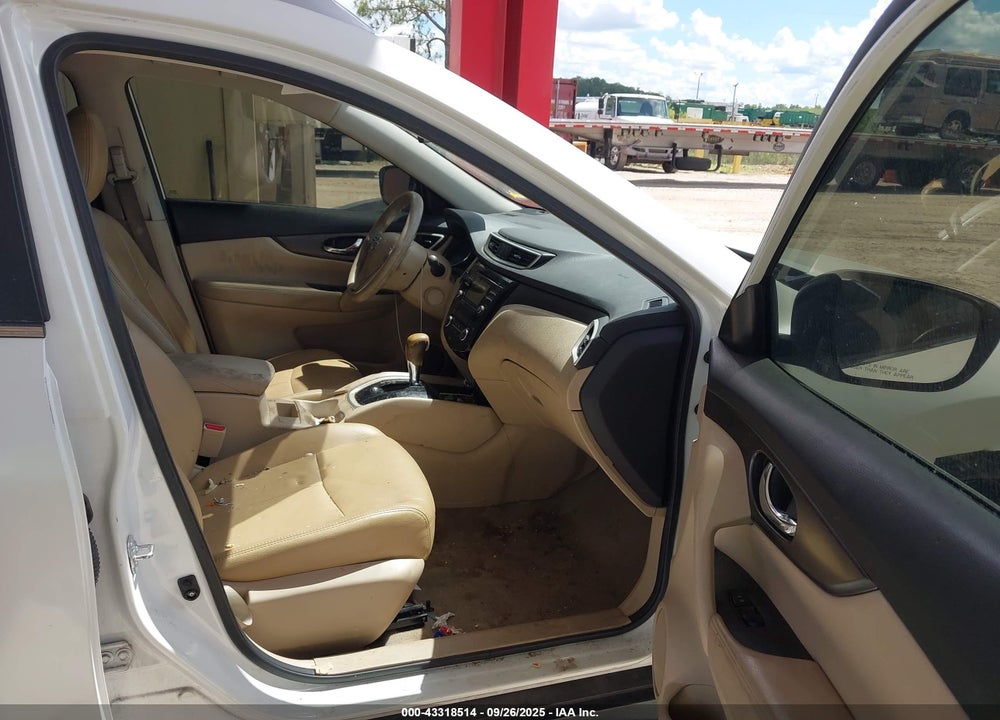 2015 NISSAN ROGUE VIN: 5N1AT2MT8FC799881