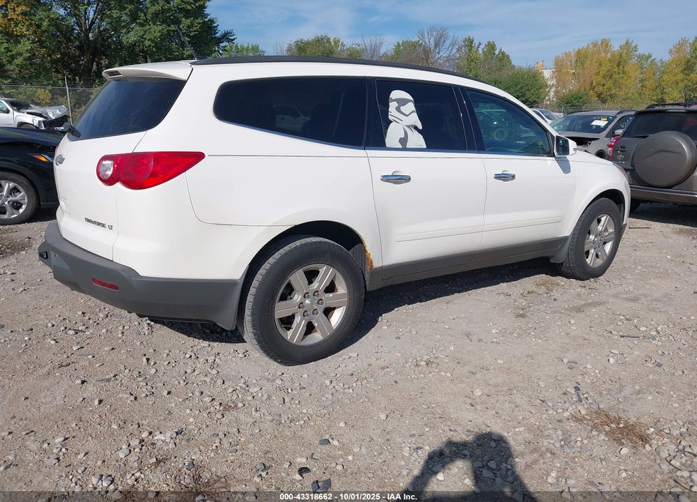 2011 CHEVROLET TRAVERSE VIN: 1GNKVGED2BJ166846