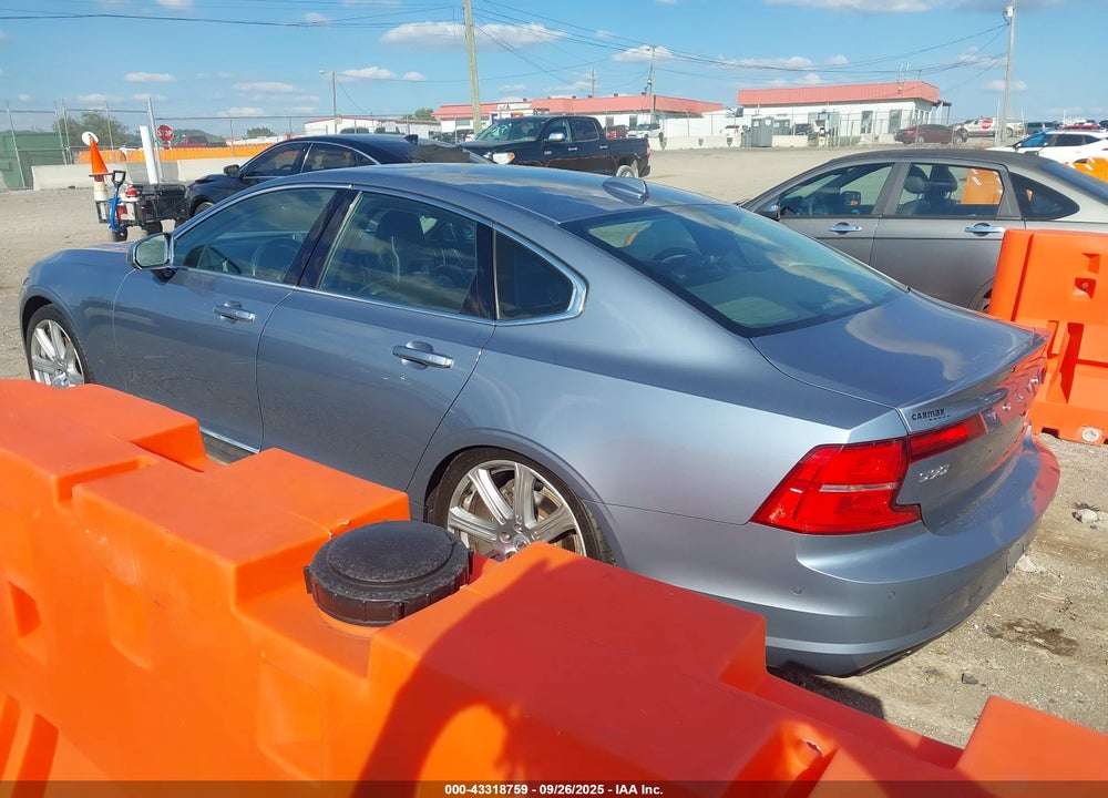 2017 VOLVO S90 T6 INSCRIPTION VIN: YV1A22ML7H1000821