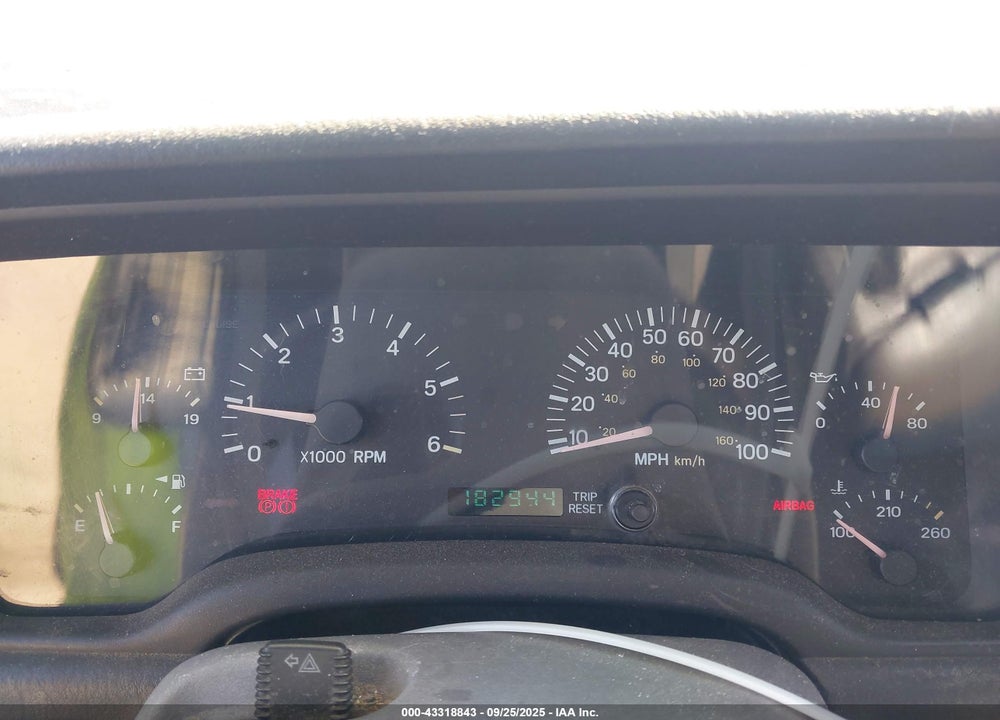 1999 JEEP CHEROKEE CLASSIC VIN: 1J4FT78S8XL669622