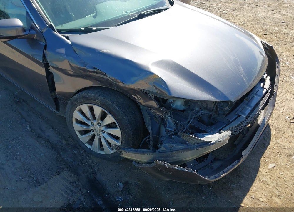 2015 HONDA ACCORD VIN: 1HGCR2F70FA030283