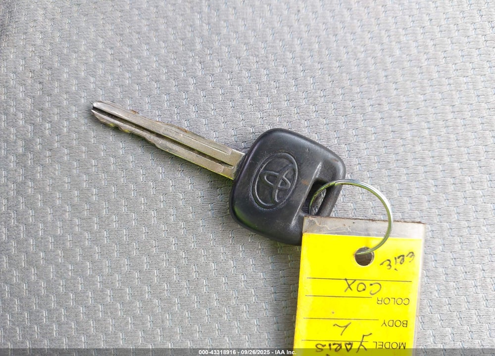 2013 TOYOTA YARIS VIN: JTDKTUD33DD549072