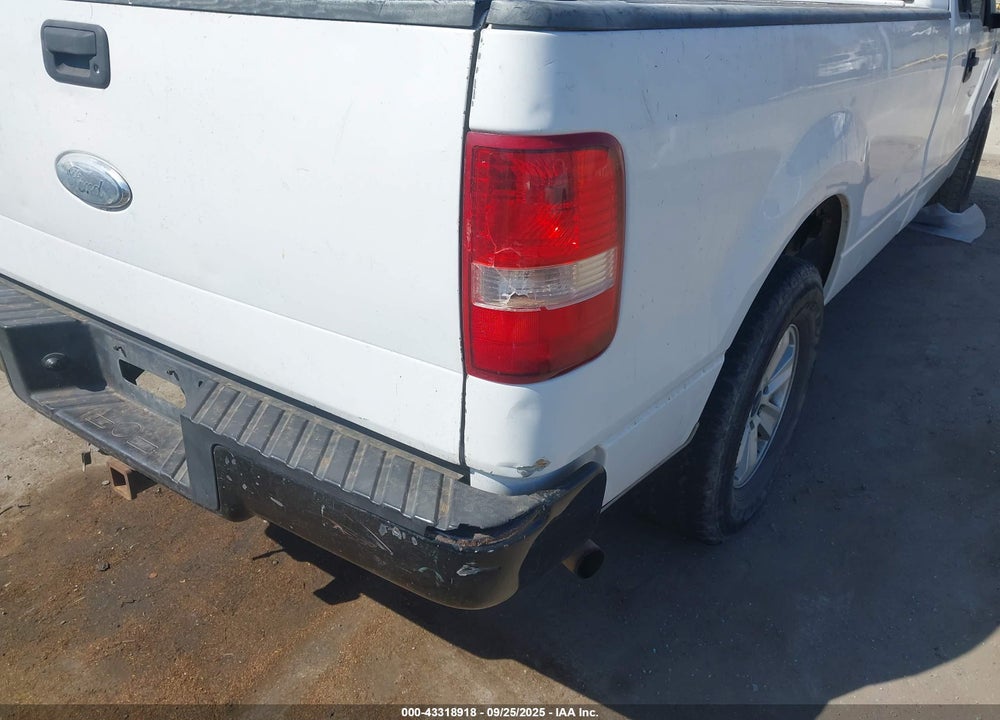 2005 FORD F-150 STX/XL/XLT VIN: 1FTRF12WX5NA33935