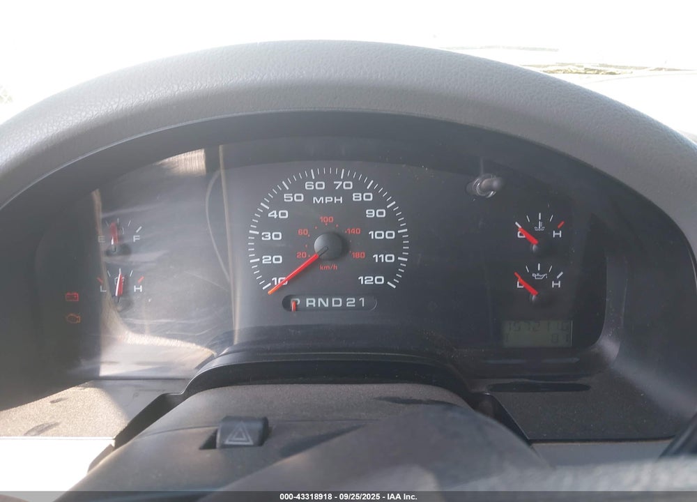 2005 FORD F-150 STX/XL/XLT VIN: 1FTRF12WX5NA33935