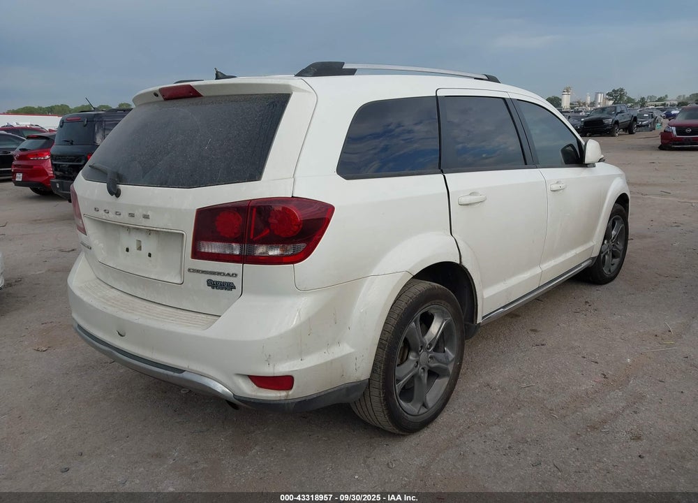 2016 DODGE JOURNEY CROSSROAD PLUS VIN: 3C4PDCGB0GT107431