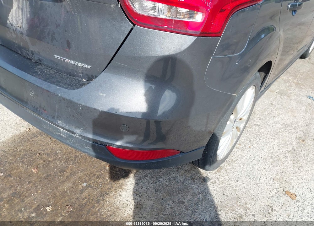 2017 FORD FOCUS TITANIUM VIN: 1FADP3N20HL287641