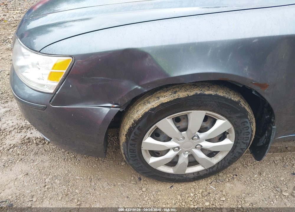 2010 HYUNDAI SONATA VIN: 5NPET4AC3AH647073
