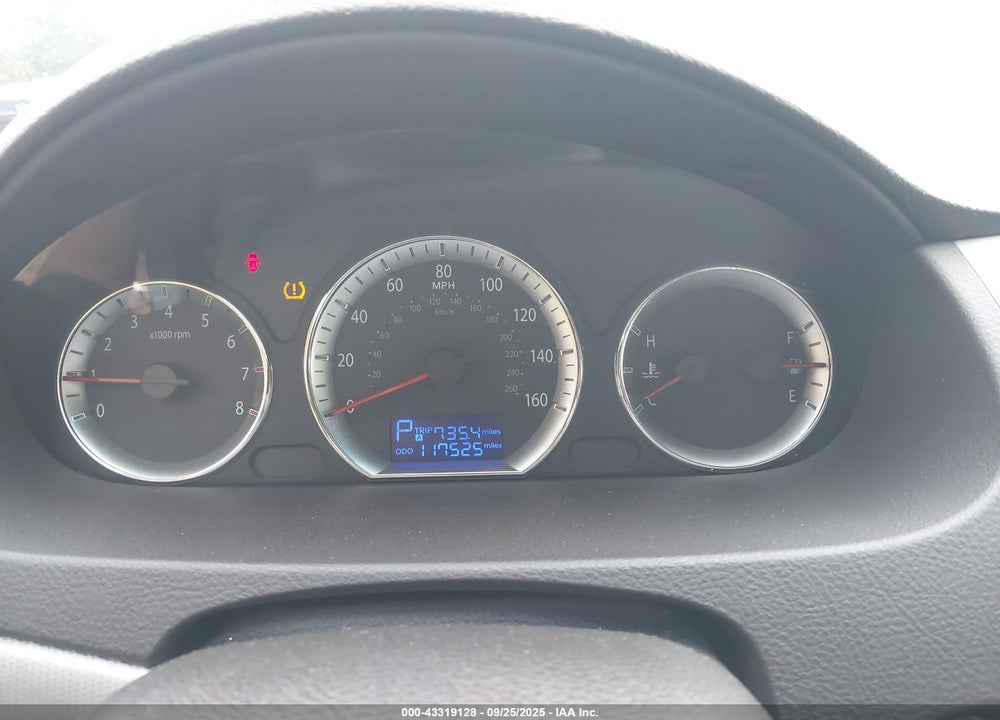 2010 HYUNDAI SONATA VIN: 5NPET4AC3AH647073