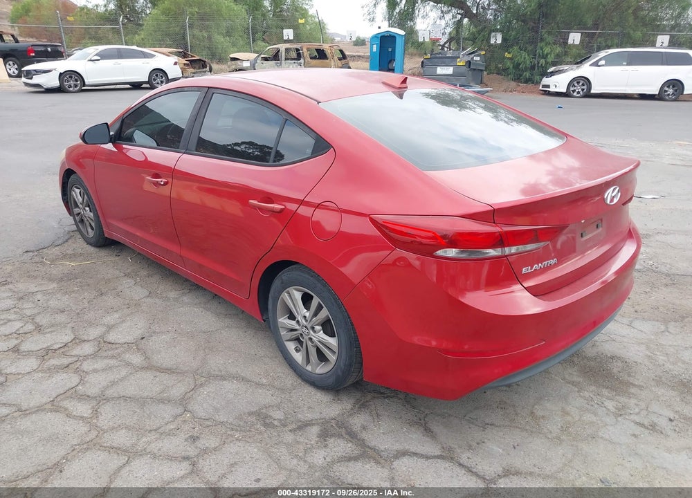 2017 HYUNDAI ELANTRA VIN: 5NPD84LF2HH037843