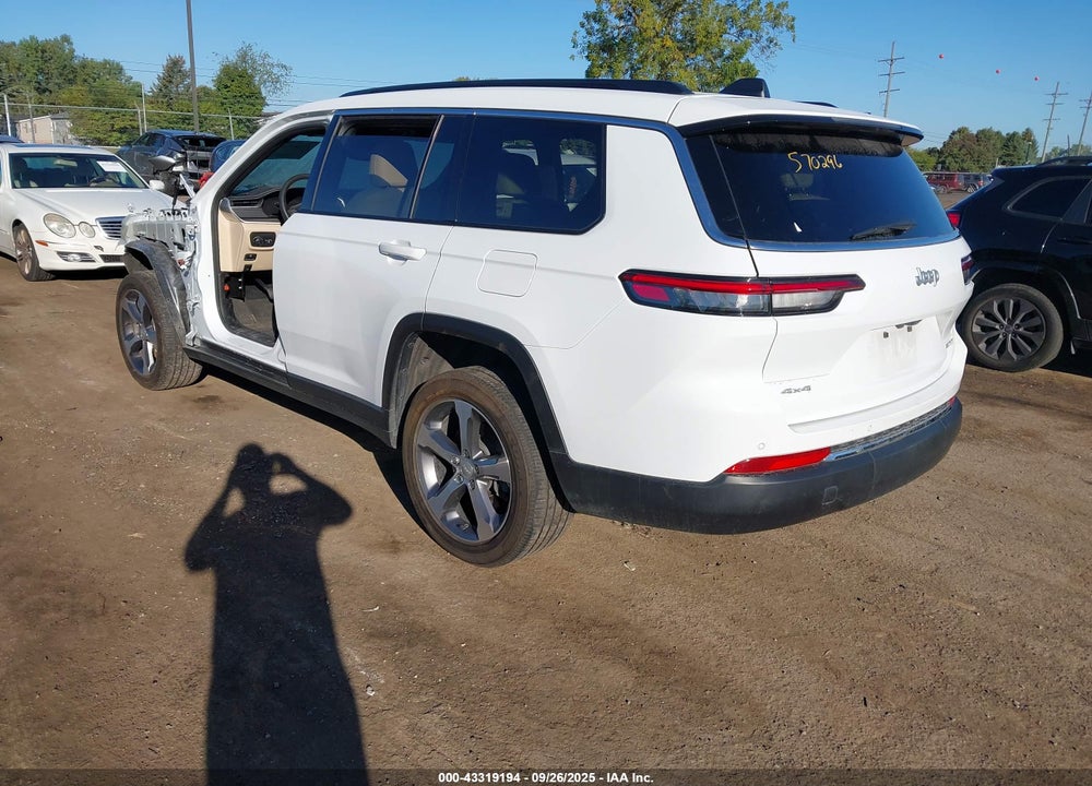 2024 JEEP GRAND CHEROKEE L LIMITED 4X4 VIN: 1C4RJKBG0R8570296