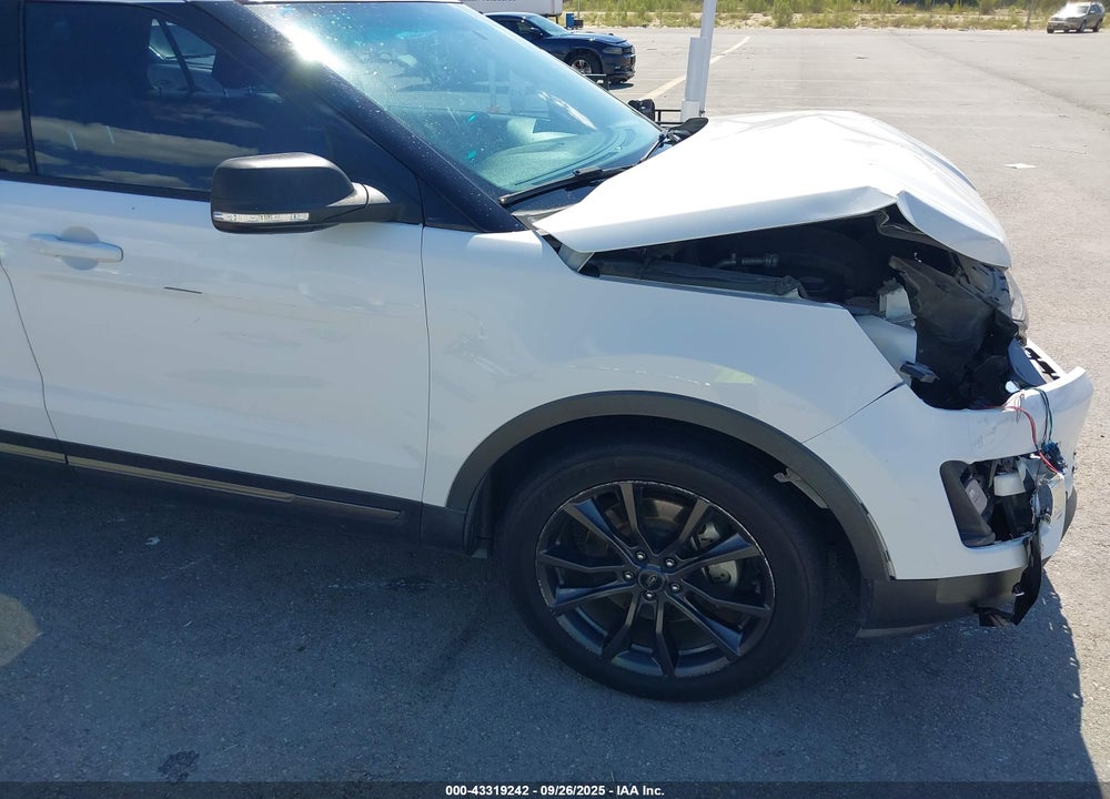 2017 FORD EXPLORER VIN: 1FM5K7D8XHGC89492