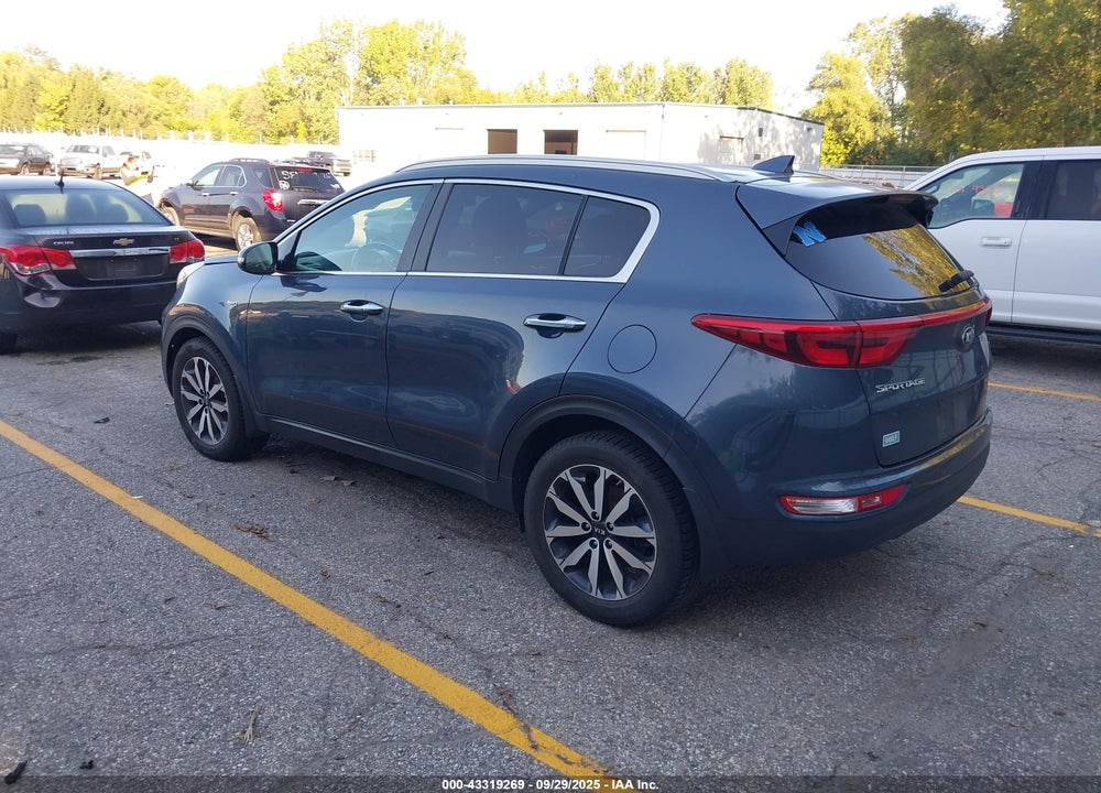 2018 KIA SPORTAGE EX VIN: KNDPNCAC0J7385515