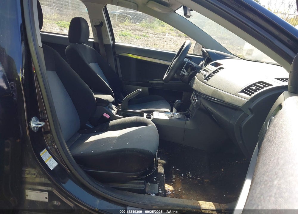 2011 MITSUBISHI LANCER VIN: JA32U8FW1BU004155